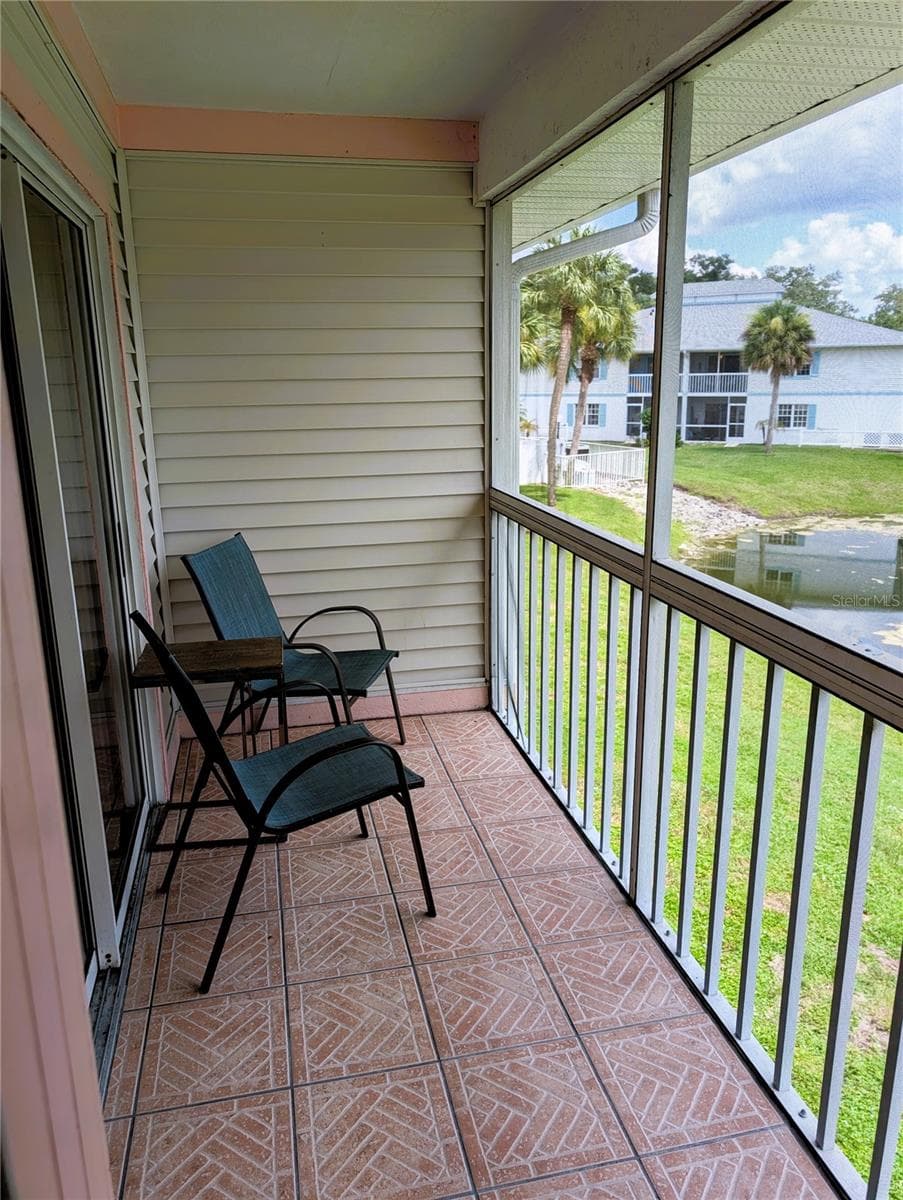 1051 FORREST NELSON BOULEVARD — photo 15 of 22