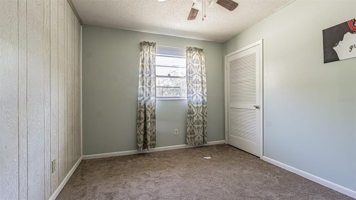 3902 AUTUMN PALM DRIVE — photo 21 of 37