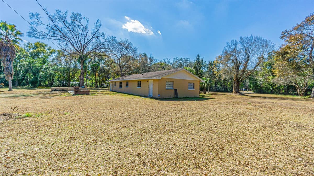 3902 AUTUMN PALM DRIVE — photo 8 of 37