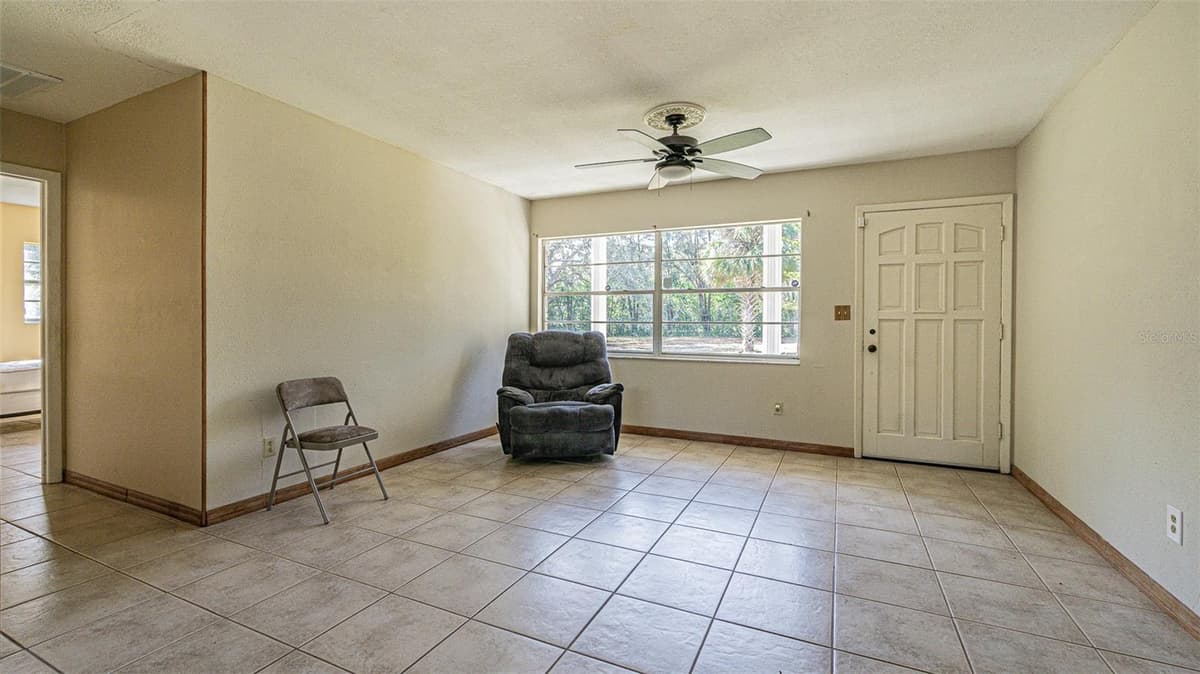 3902 AUTUMN PALM DRIVE — photo 29 of 37