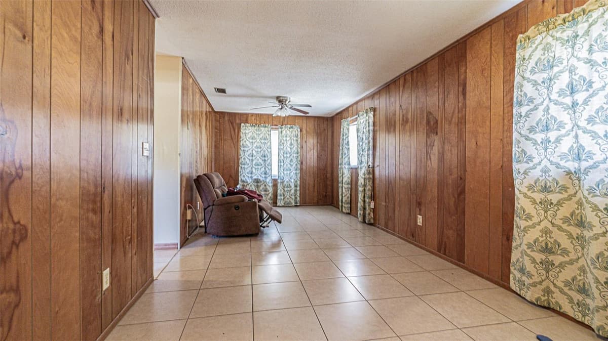 3902 AUTUMN PALM DRIVE — photo 24 of 37
