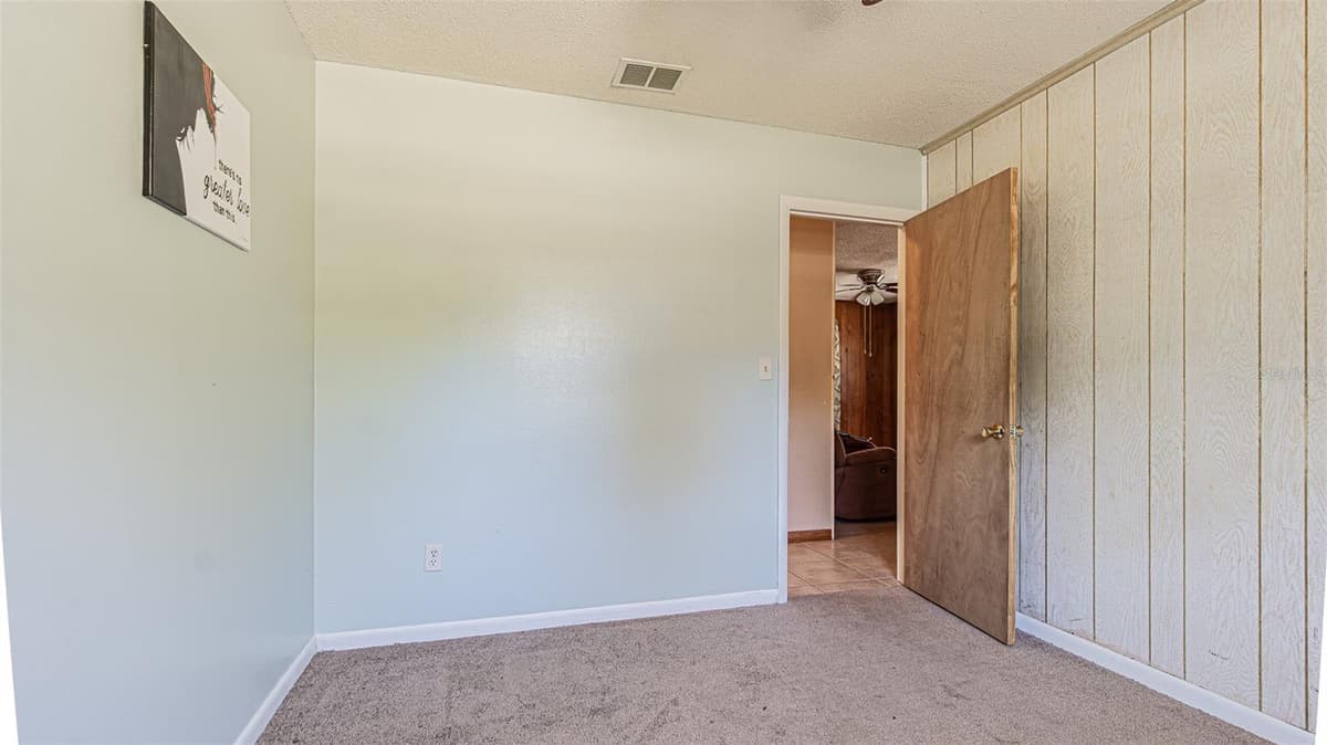 3902 AUTUMN PALM DRIVE — photo 23 of 37