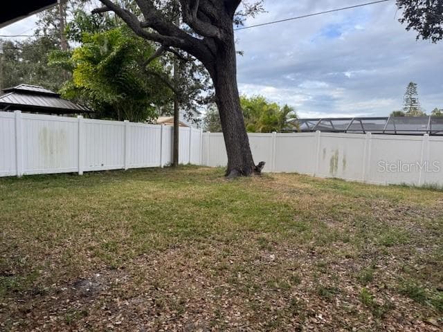 1815 2ND AVENUE — photo 3 of 43