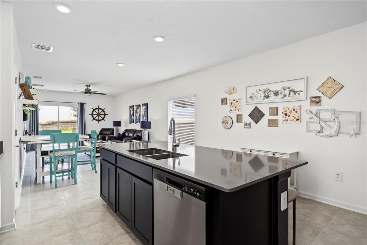6838 WILSON HAMMOCK AVENUE — photo 10 of 43
