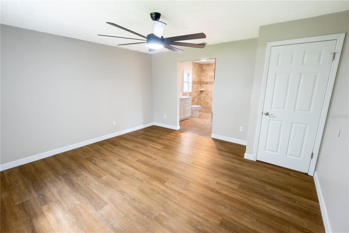 691 SHADY COURT — photo 9 of 21