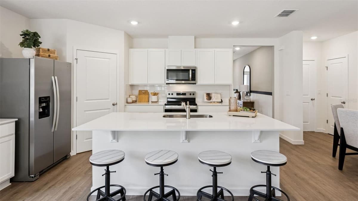 6786 SCRUB HICKORY AVENUE — photo 6 of 27