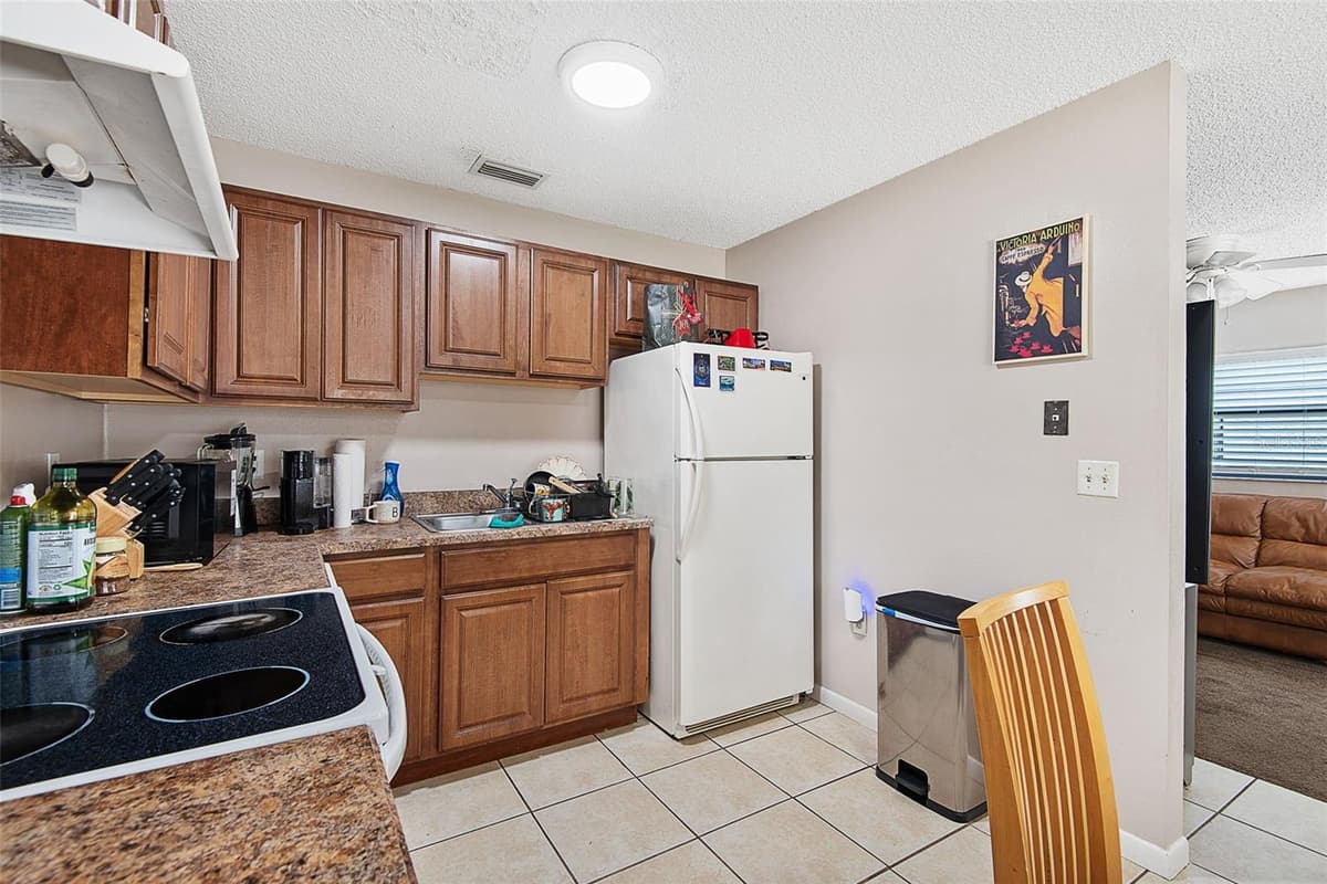 33 WELLWOOD LANE — photo 44 of 68
