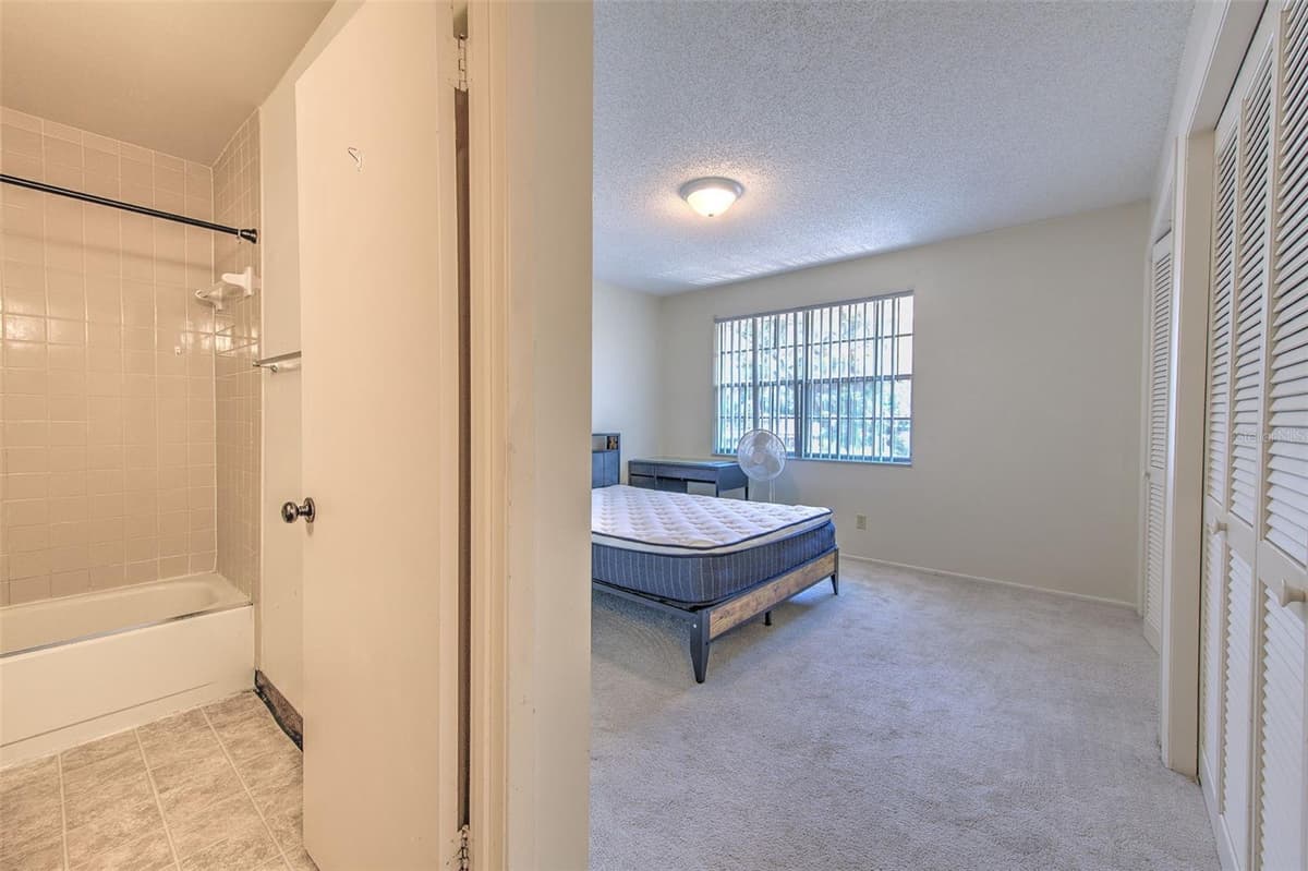 14454 REUTER STRASSE CIRCLE — photo 19 of 30