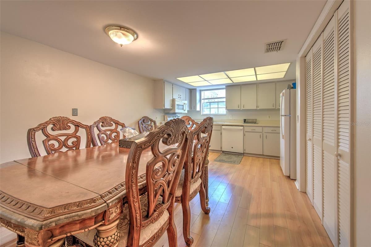 14454 REUTER STRASSE CIRCLE — photo 5 of 30