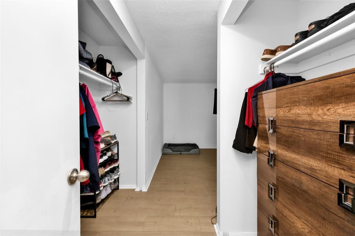 394 KOSTNER STREET — photo 11 of 25