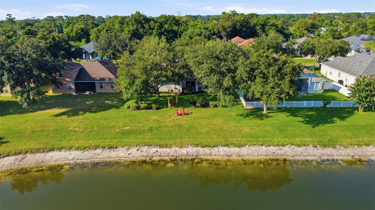 551 WOODFORD DRIVE — photo 47 of 53