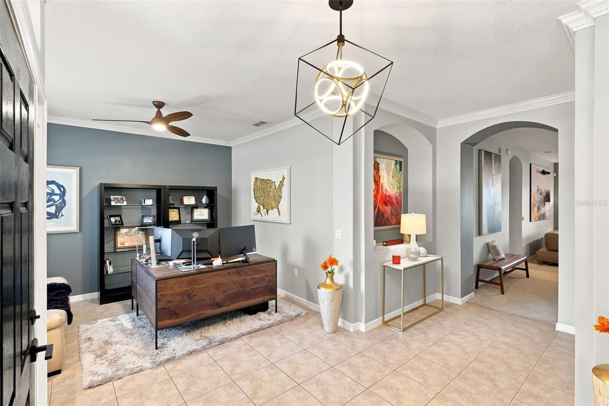 551 WOODFORD DRIVE — photo 9 of 53