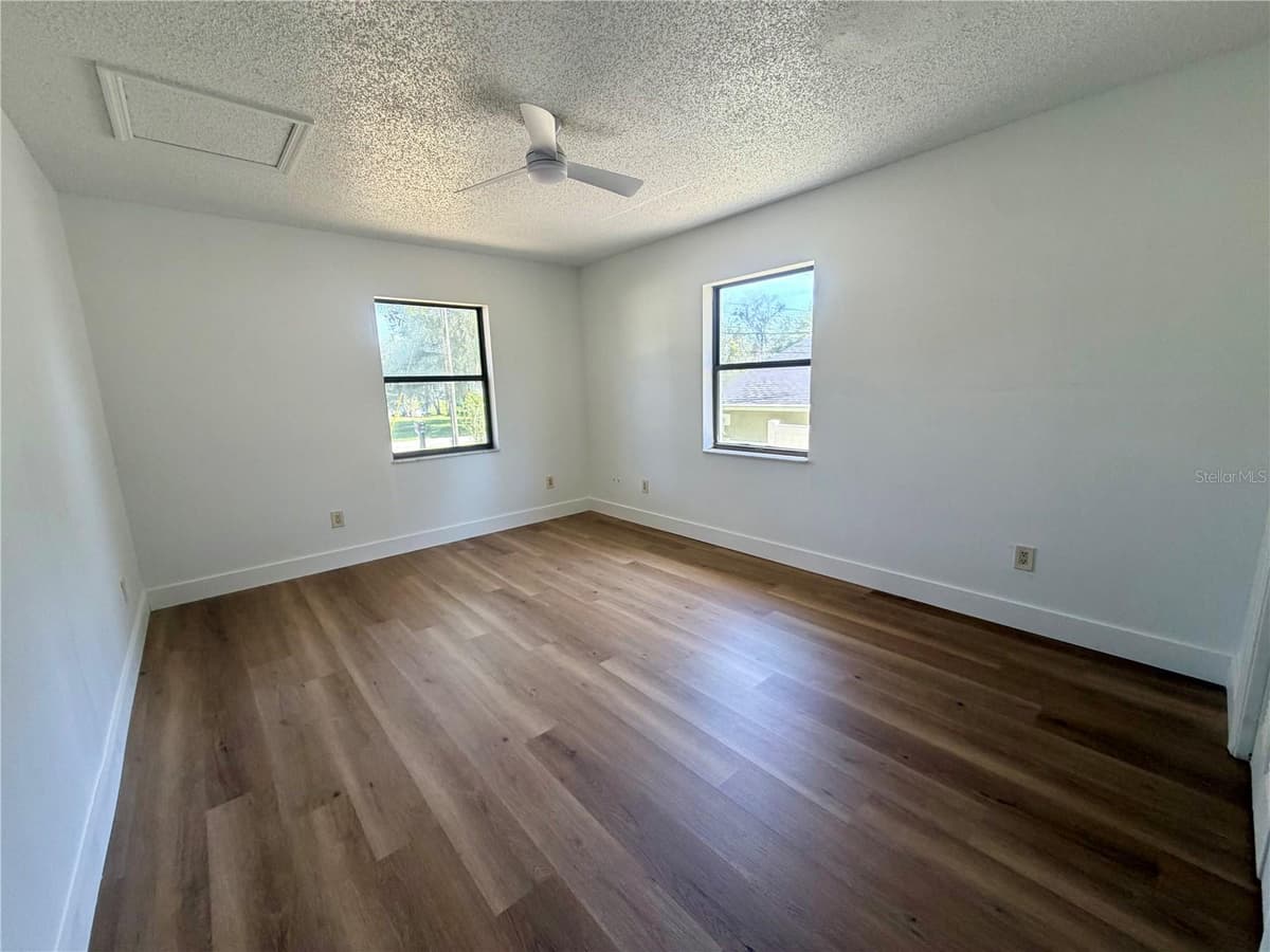 115 DAFFODILL STREET — photo 15 of 21