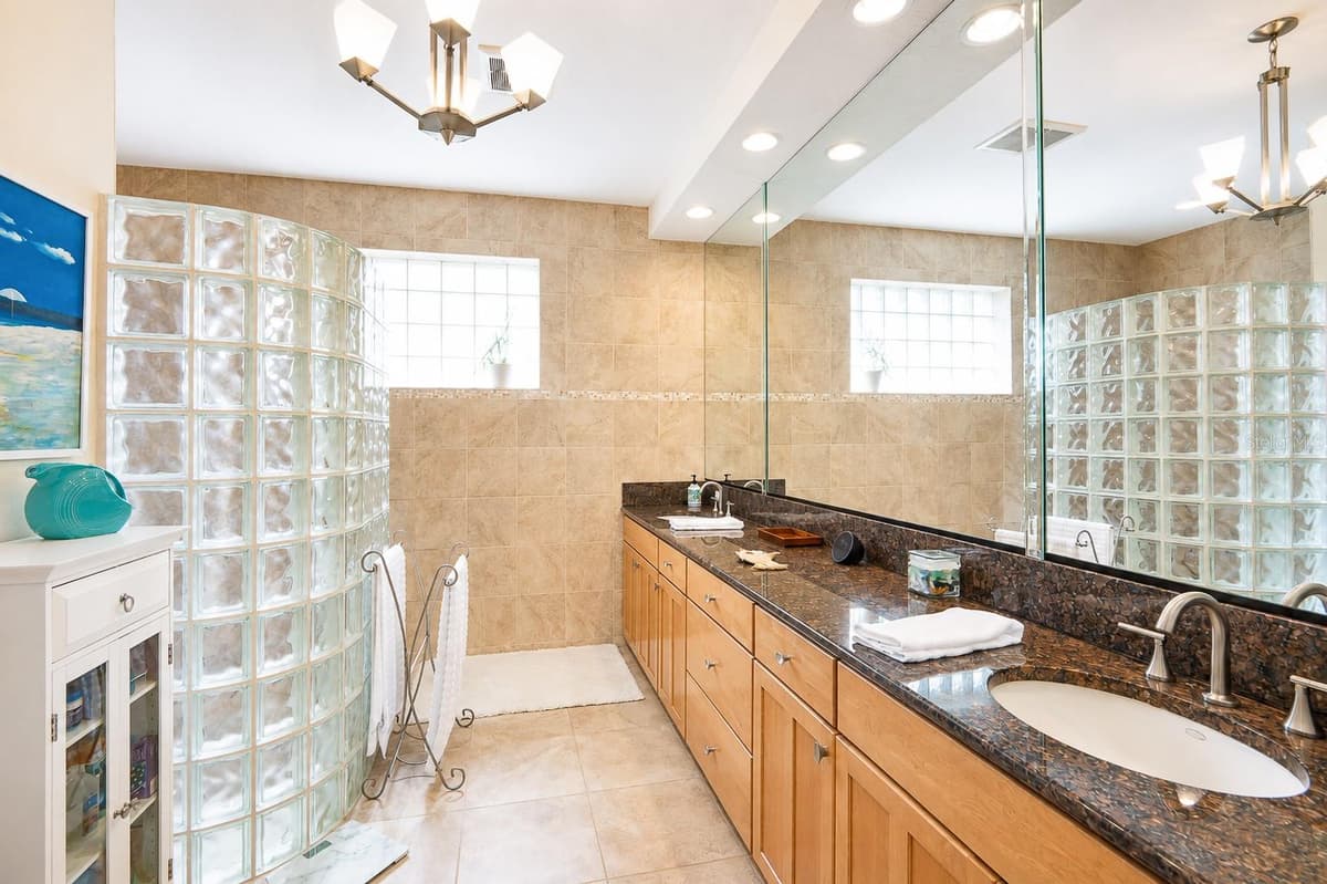 2557 MARBLEHEAD DRIVE — photo 20 of 57