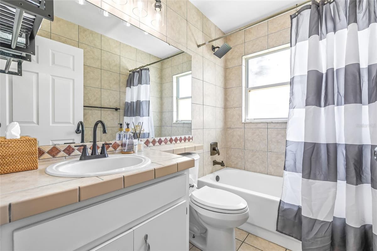 404 EMERALD COVE LOOP — photo 42 of 68