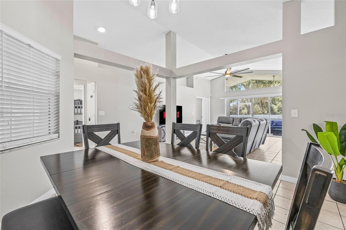 404 EMERALD COVE LOOP — photo 8 of 68