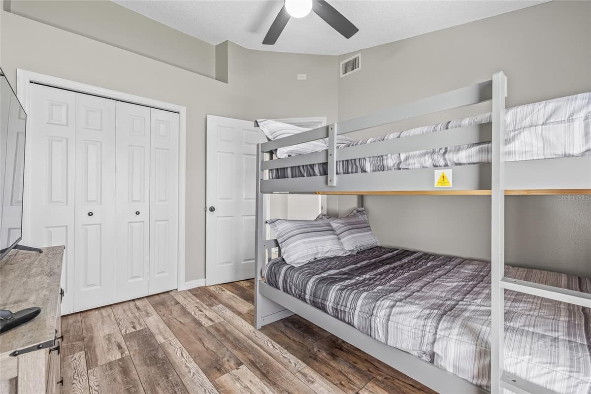 404 EMERALD COVE LOOP — photo 47 of 68