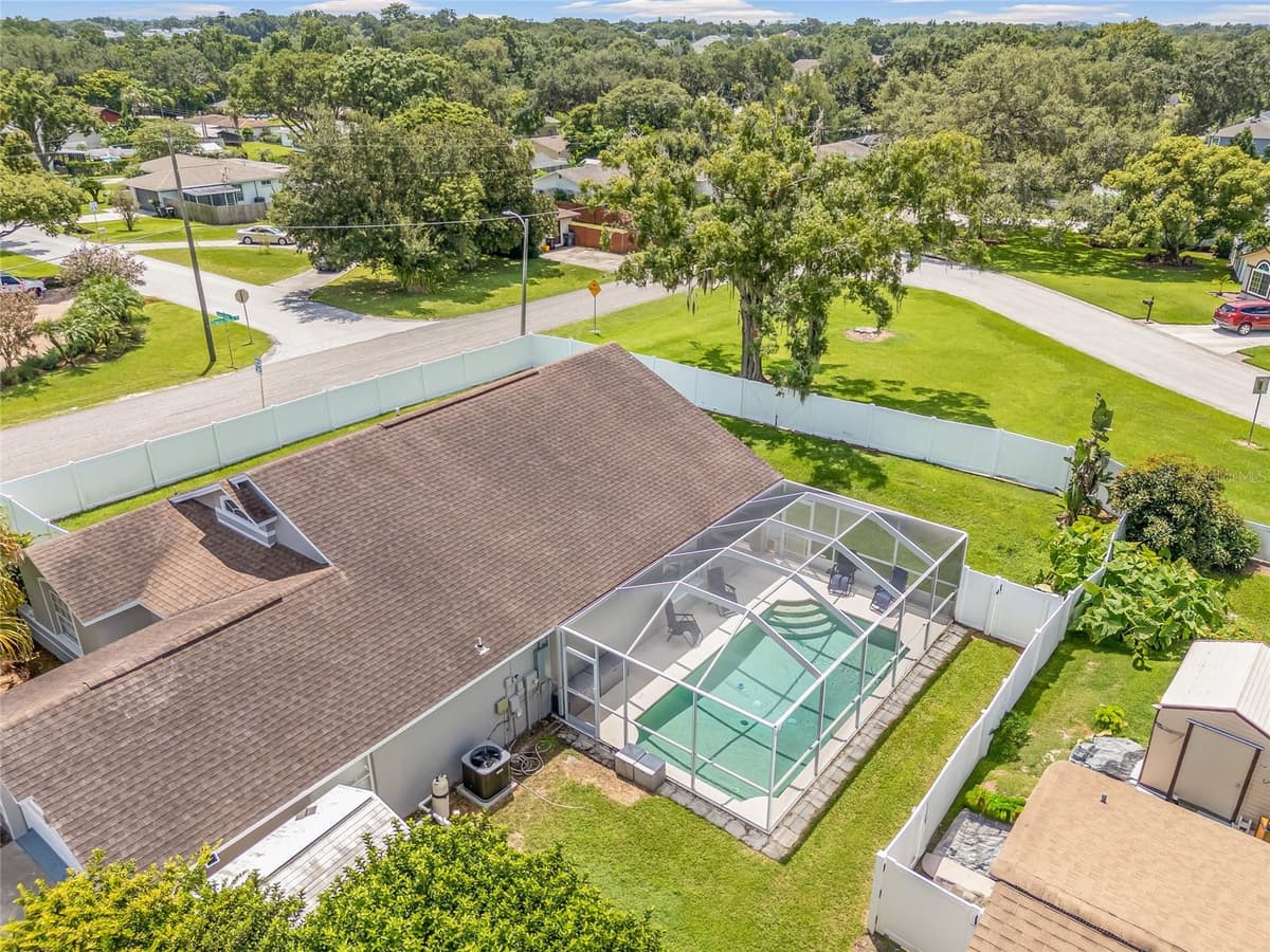 404 EMERALD COVE LOOP — photo 66 of 68