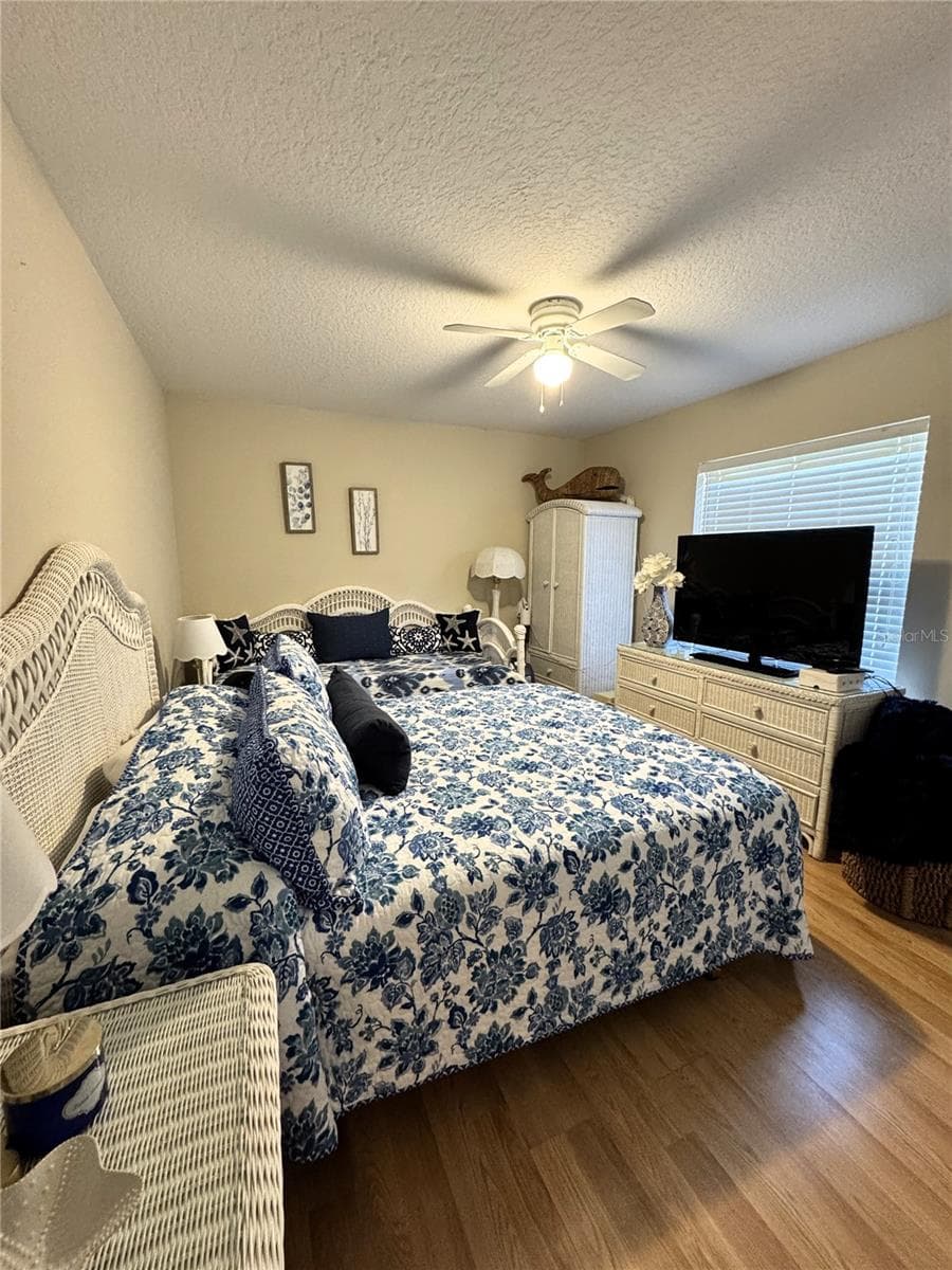 8518 CORAL CREEK LOOP — photo 23 of 33