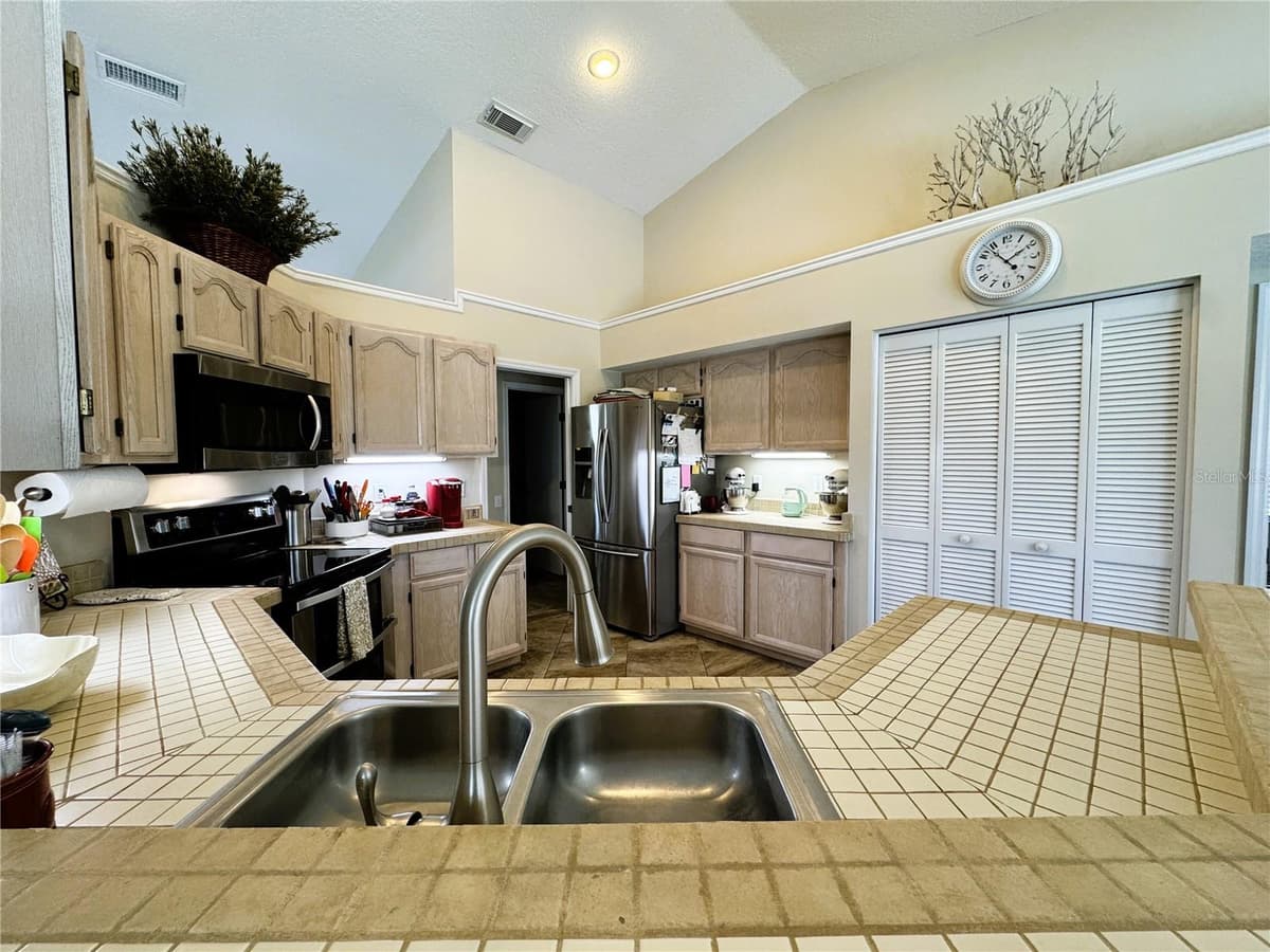 8518 CORAL CREEK LOOP — photo 16 of 33
