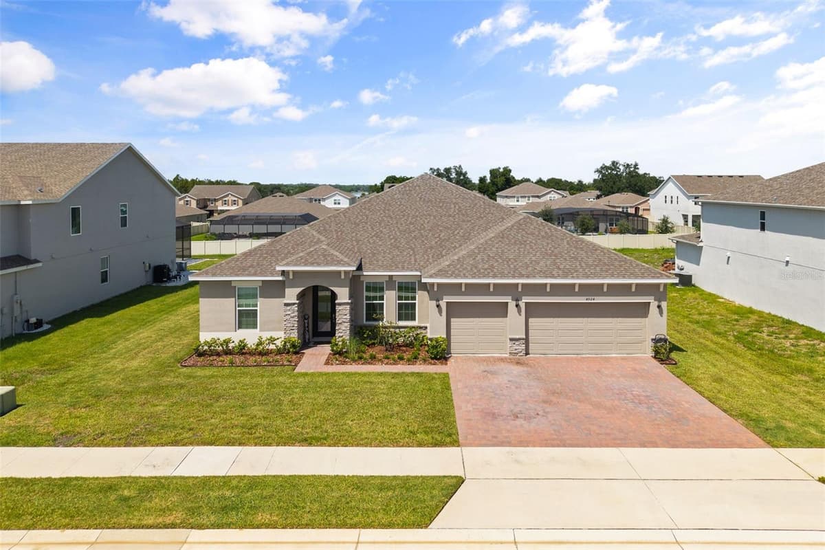 4924 GOLDEN ZENITH WAY — photo 4 of 56