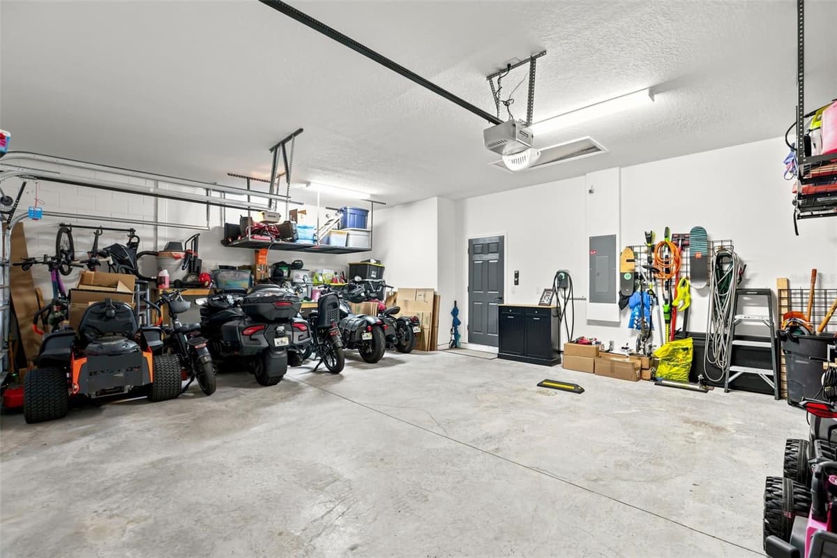 4924 GOLDEN ZENITH WAY — photo 42 of 56