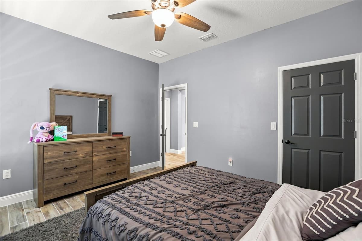 4924 GOLDEN ZENITH WAY — photo 23 of 56