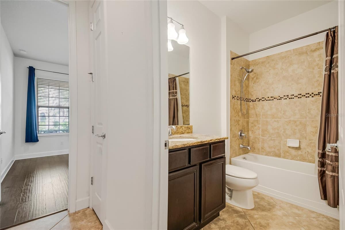 11905 AUTUMN FERN LANE — photo 13 of 63