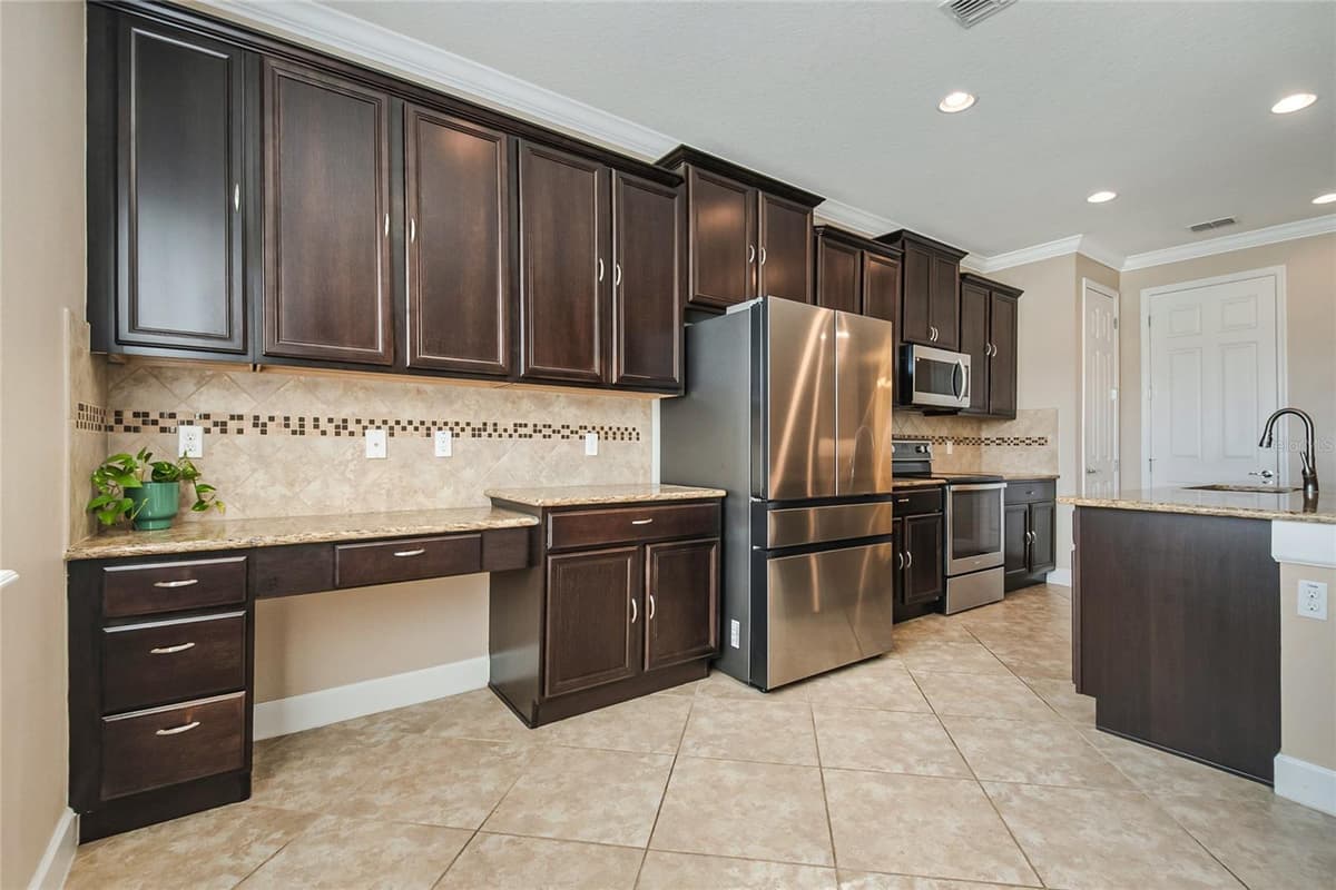 11905 AUTUMN FERN LANE — photo 4 of 63