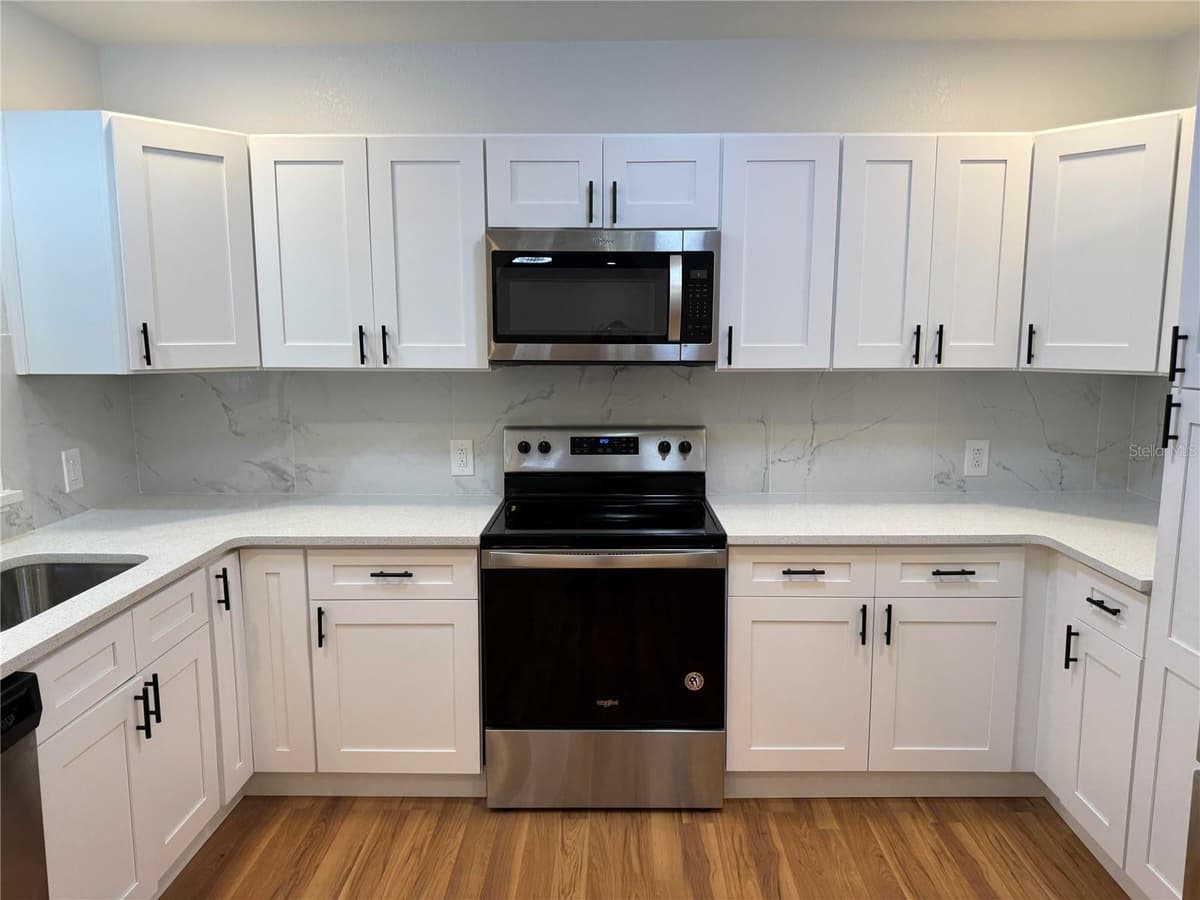 1200 SUNSHINE AVENUE — photo 19 of 19