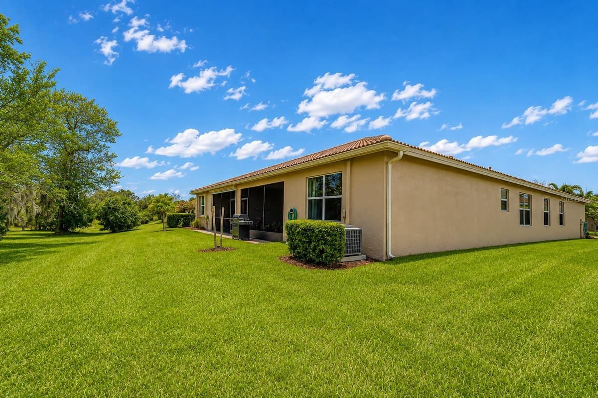 16158 AMETHYST KEY DRIVE — photo 2 of 35