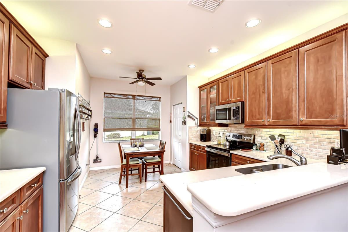 16158 AMETHYST KEY DRIVE — photo 8 of 35