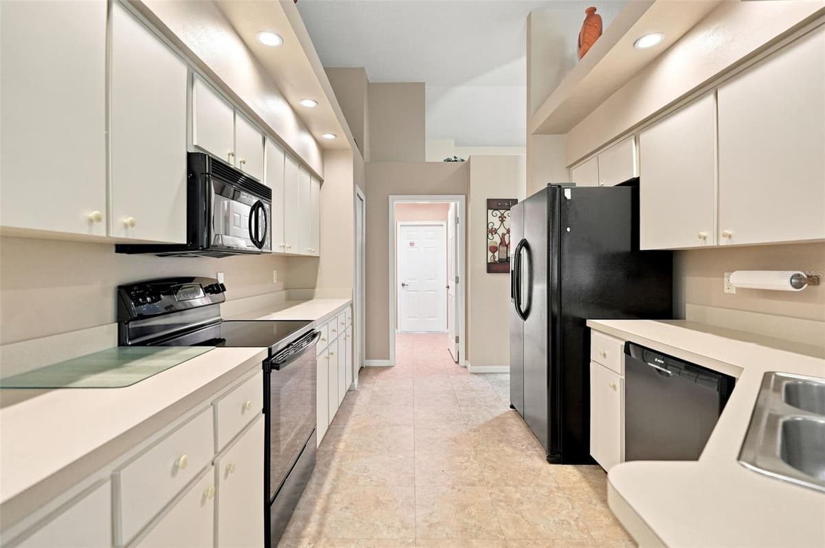 11090 CHERRYWOOD COURT — photo 16 of 41