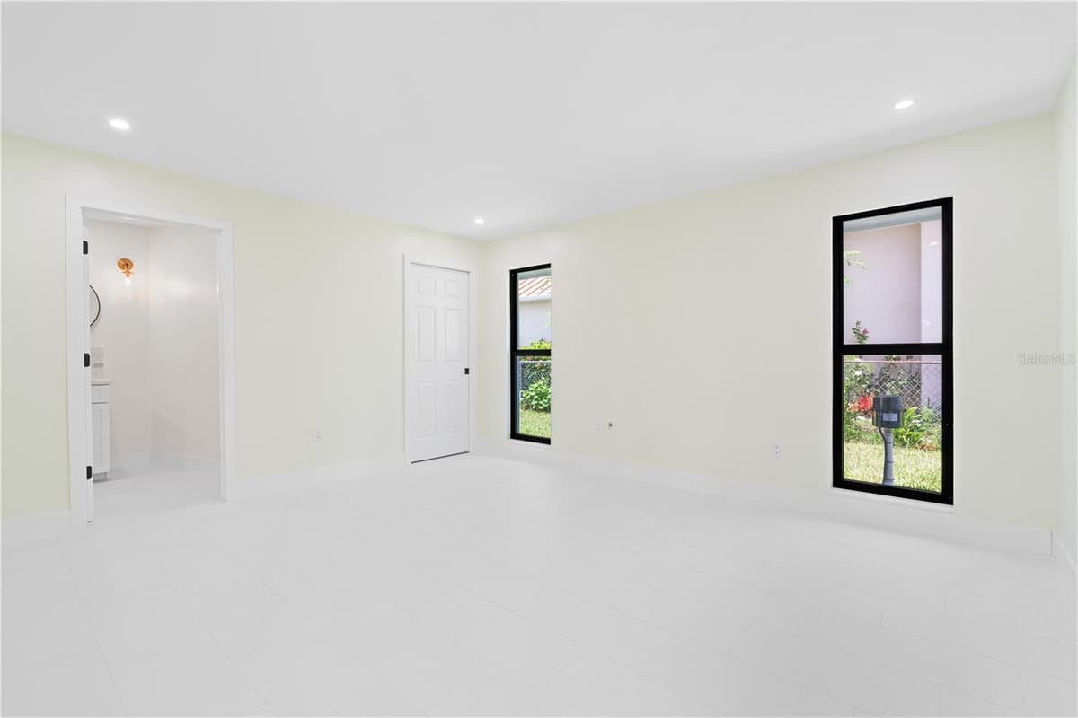 12 SABAL DRIVE — photo 35 of 60