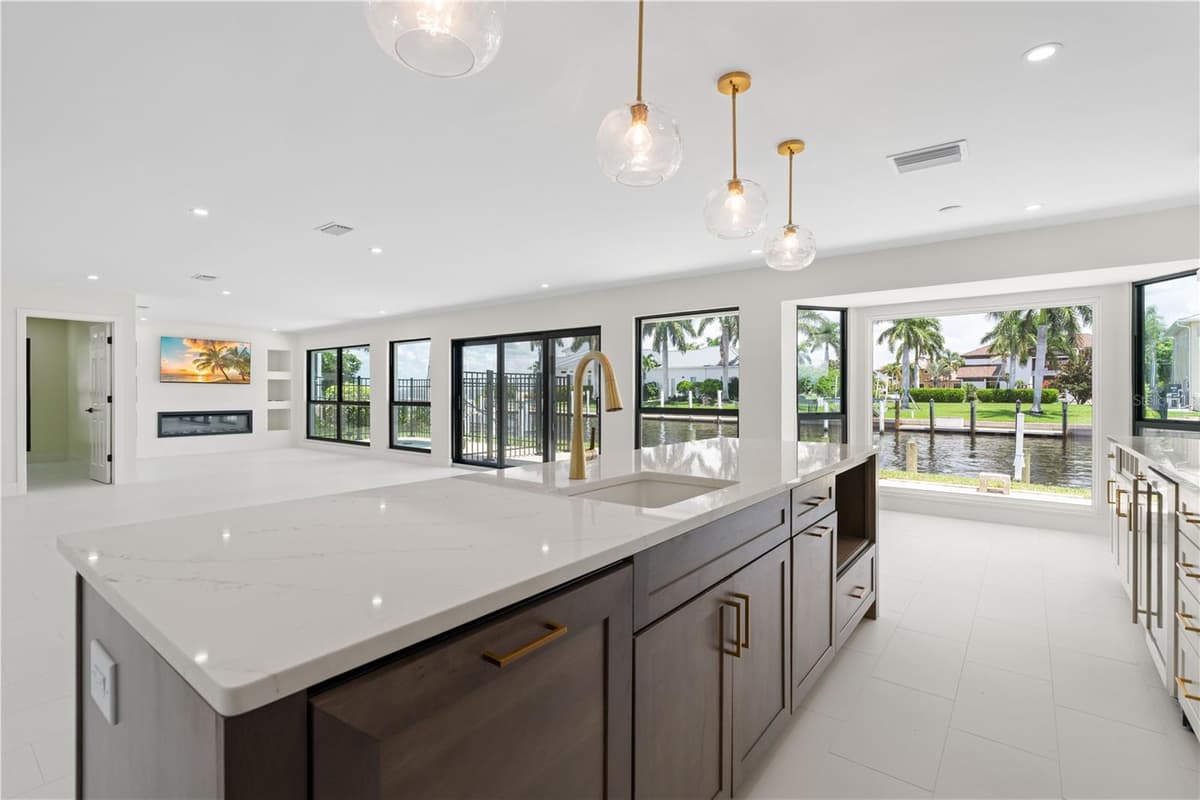 12 SABAL DRIVE — photo 33 of 60