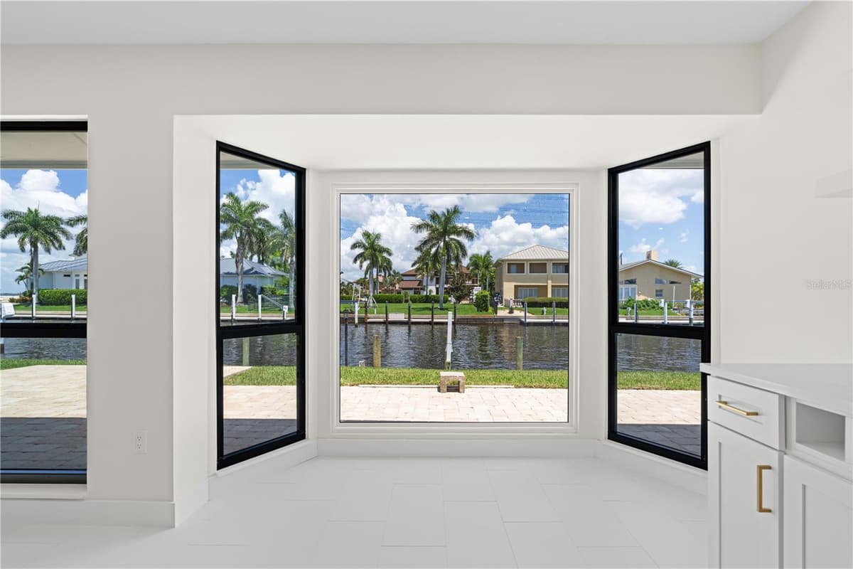 12 SABAL DRIVE — photo 34 of 60