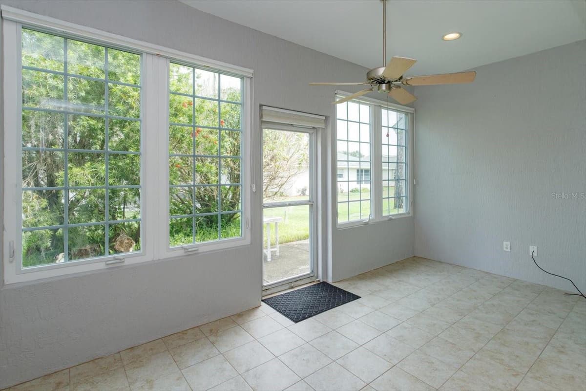 931 VINDALE ROAD — photo 14 of 28