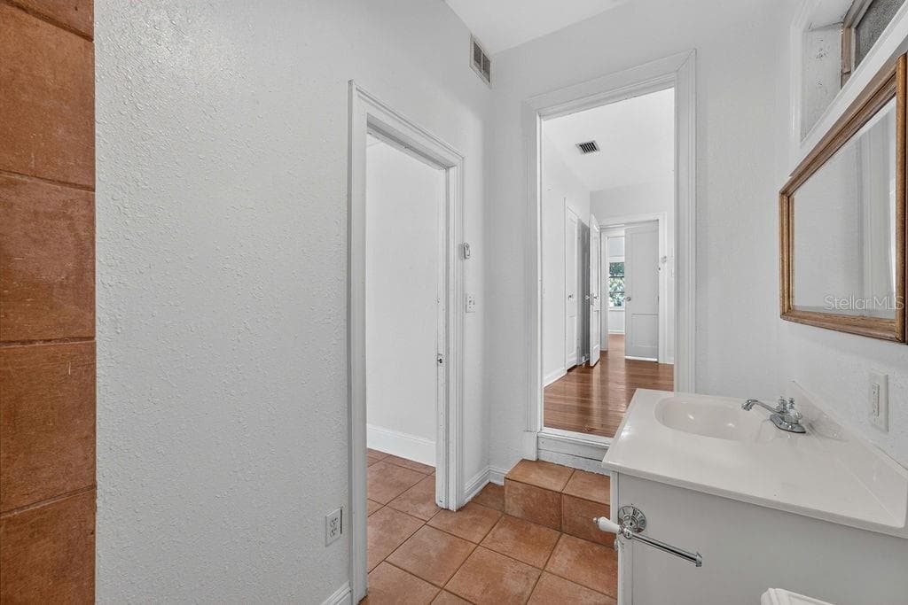 950 KENTUCKY AVENUE — photo 35 of 71