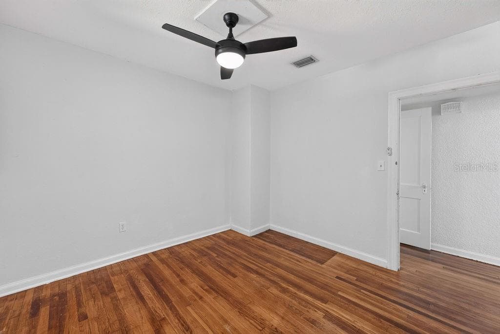 950 KENTUCKY AVENUE — photo 31 of 71