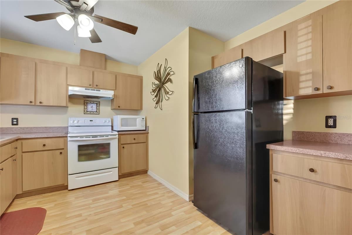 7499 WABASH TRAIL — photo 9 of 37