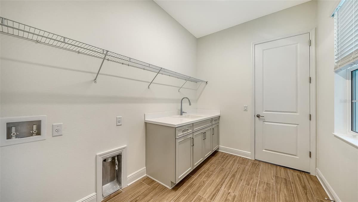 4420 WATER LANDING WAY — photo 35 of 42