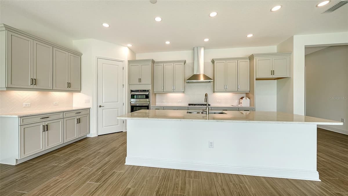 4420 WATER LANDING WAY — photo 10 of 42