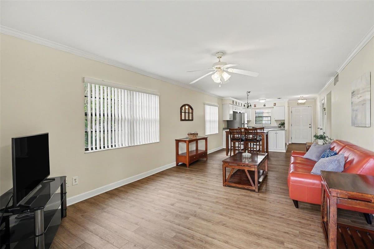 200 SAINT LUCIE LANE — photo 12 of 34