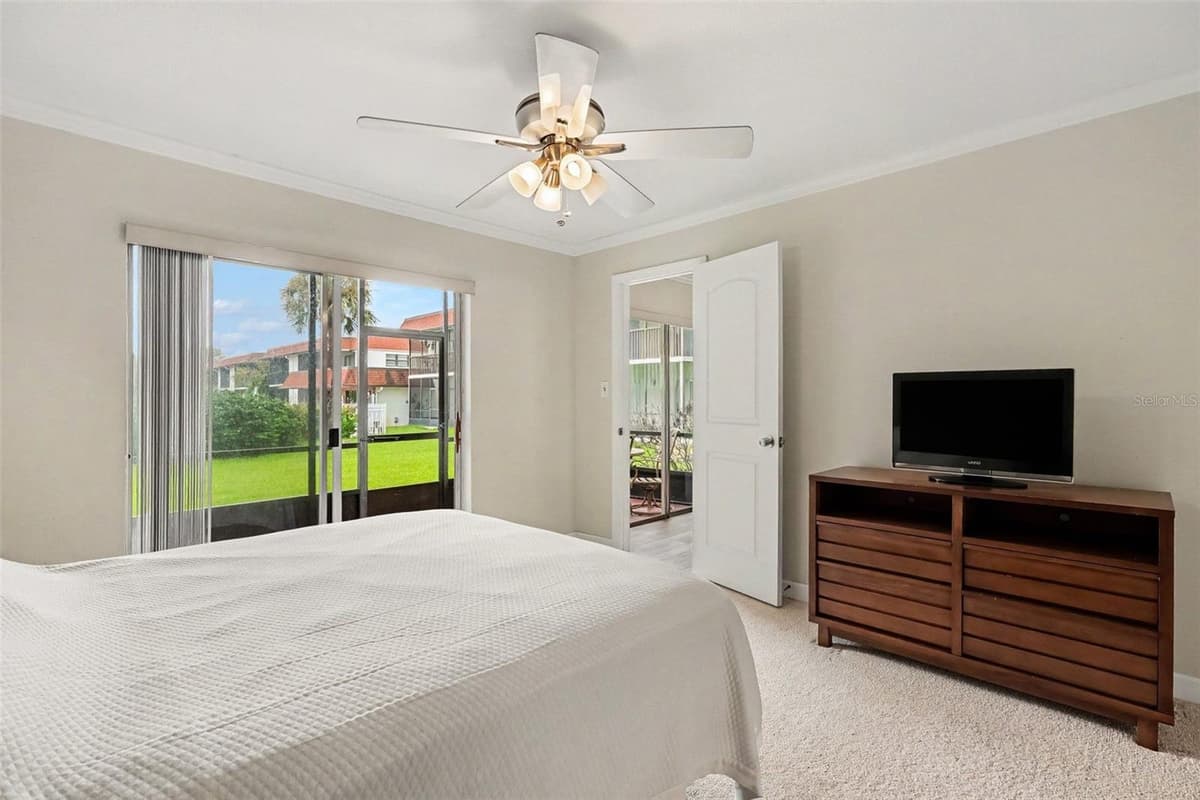 200 SAINT LUCIE LANE — photo 17 of 34