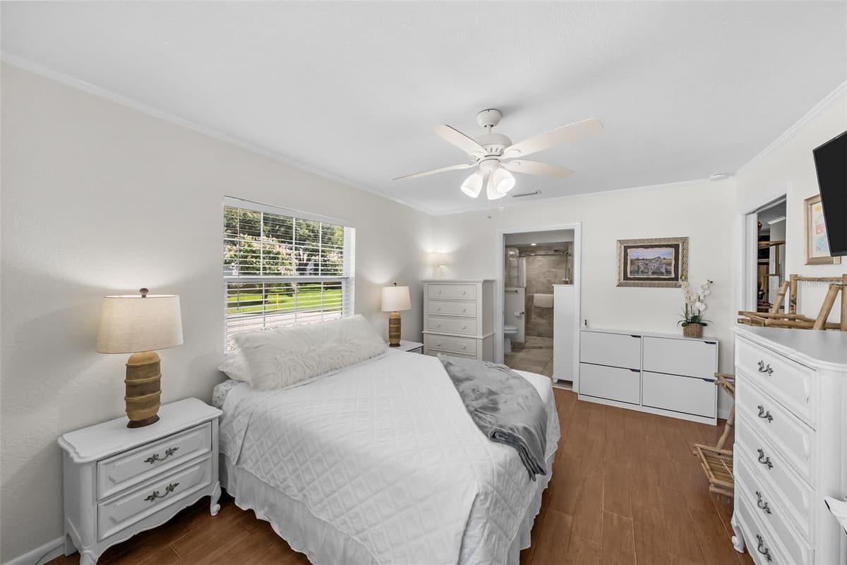 3810 OAK DRIVE — photo 16 of 51