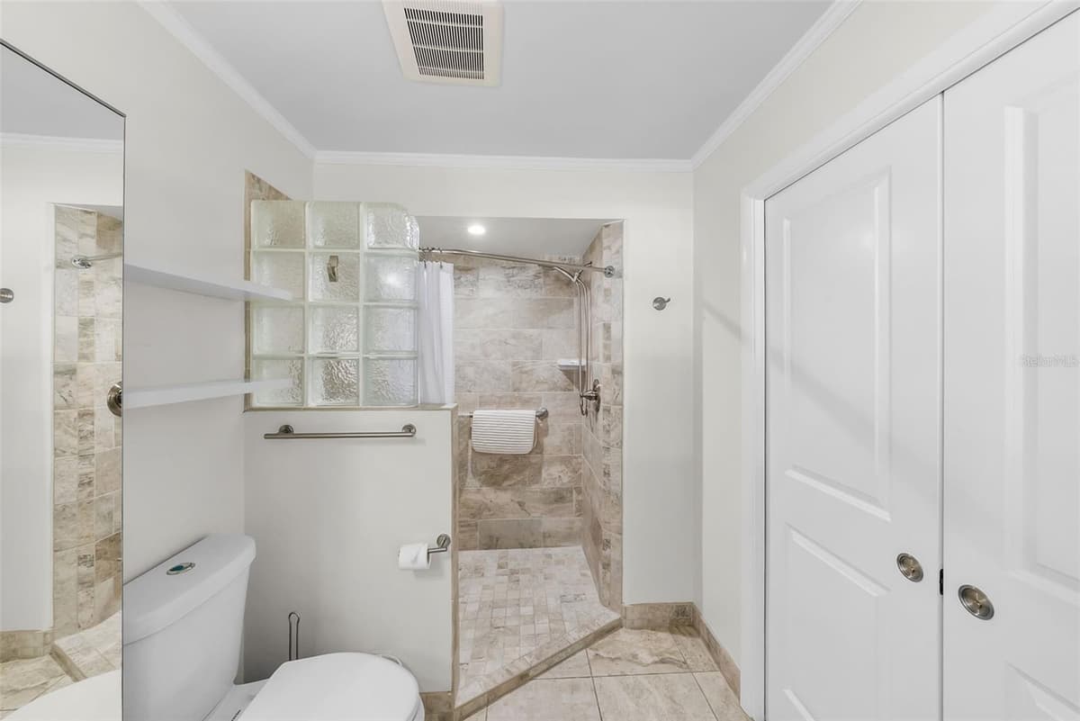 3810 OAK DRIVE — photo 19 of 51