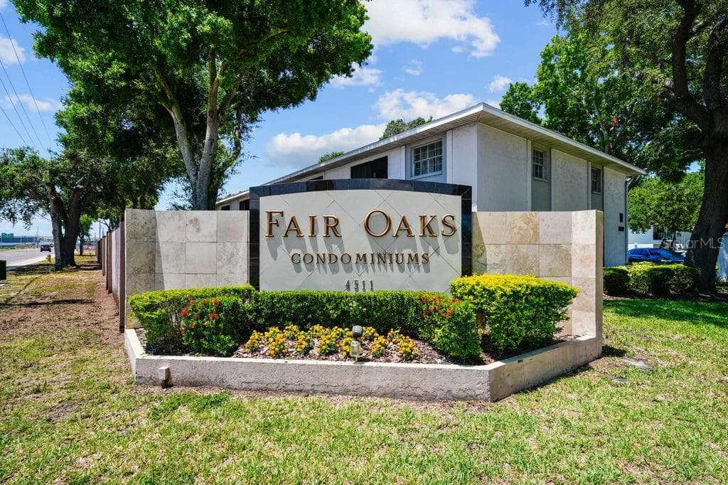 3810 OAK DRIVE — photo 4 of 51