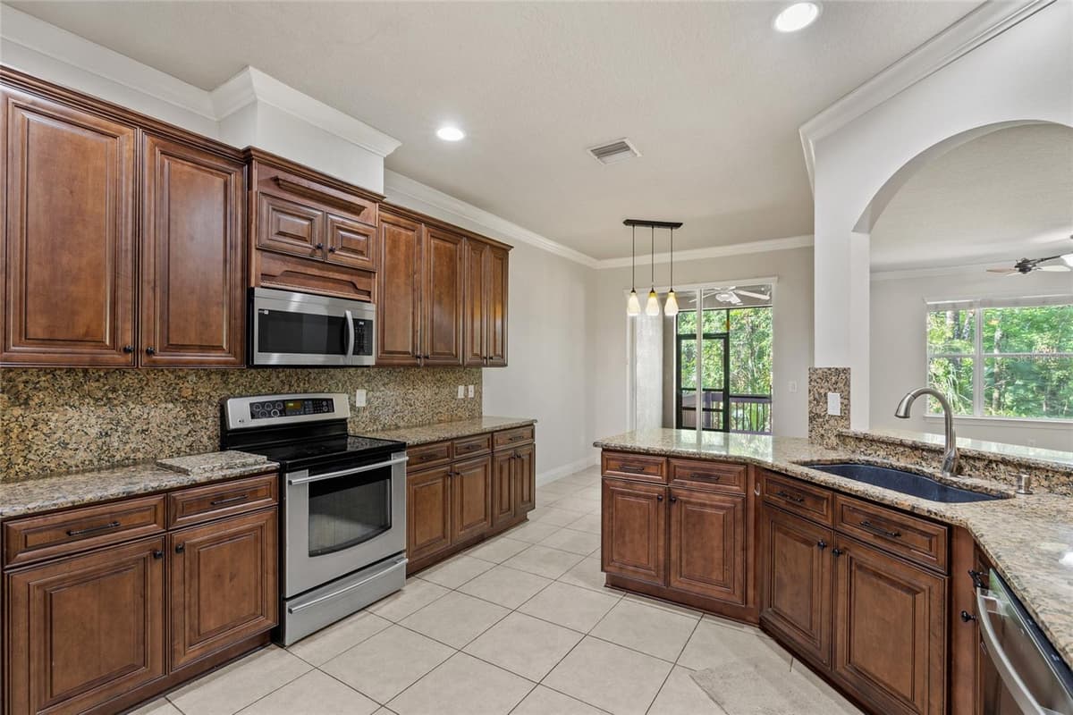 4920 ANNISTON CIRCLE — photo 12 of 44