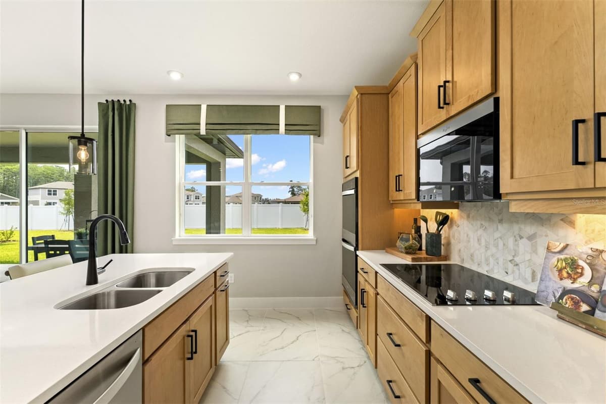 10264 CABANA STREET — photo 7 of 42