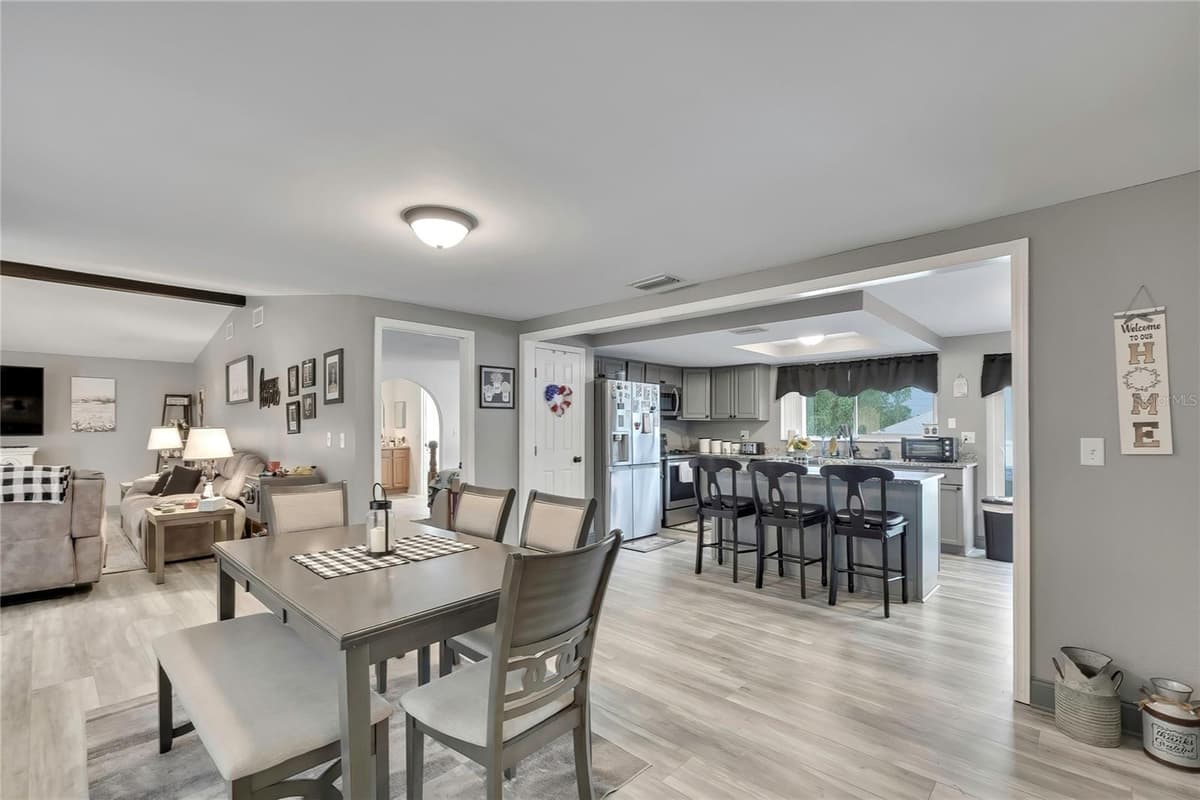 10165 BANNISTER STREET — photo 10 of 34